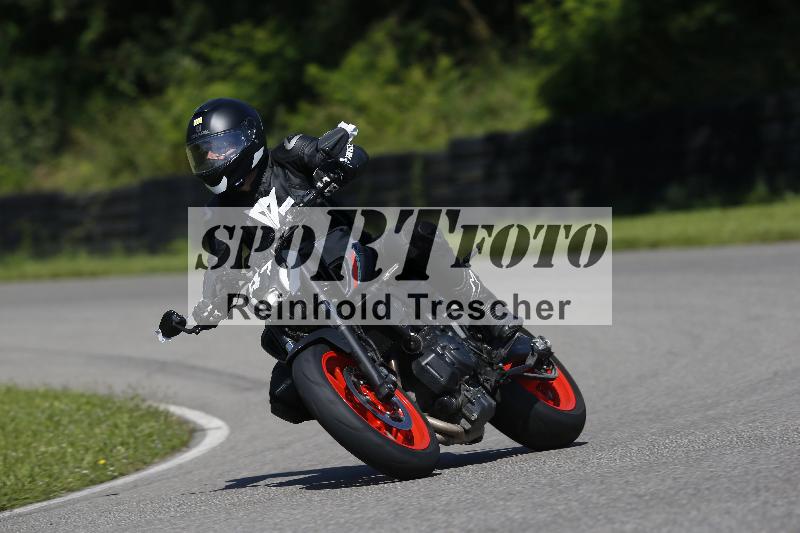 /Archiv-2024/29 12.06.2024 MOTO.CH Track Day ADR/Gruppe gelb/41